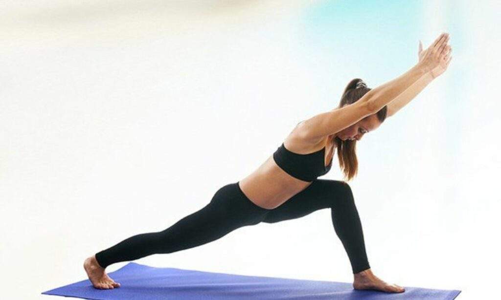 Weight Loss Yoga Poses: PCOS के कारण अगर बढ़ गया हो वजन, वजन काम करने में मददगार ये 3 योगासन